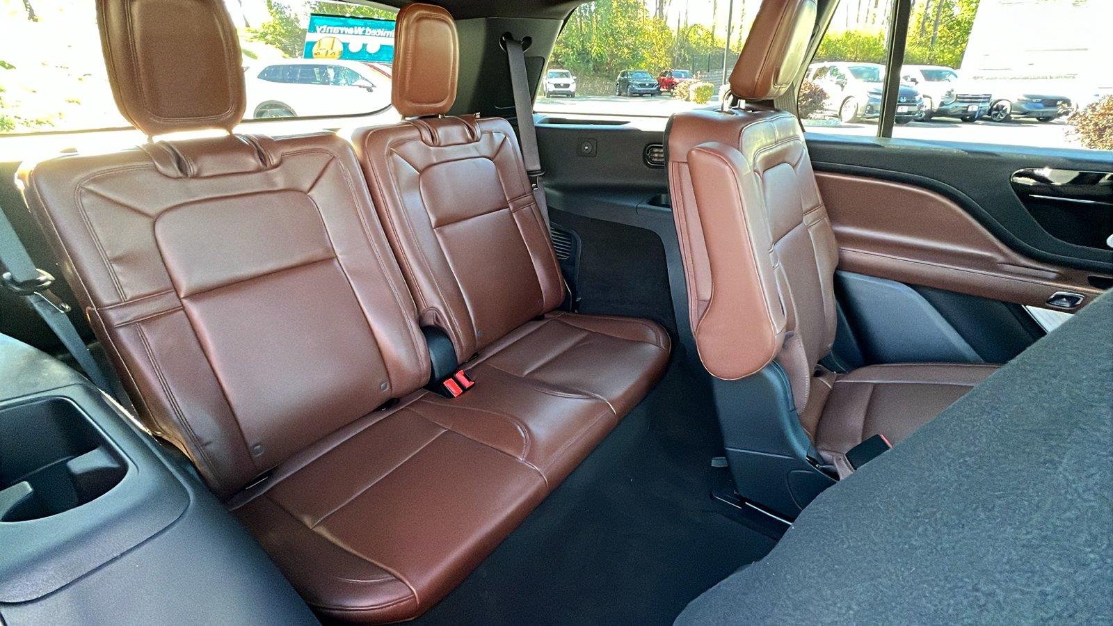 2026 Lincoln Aviator photo 16 of 37