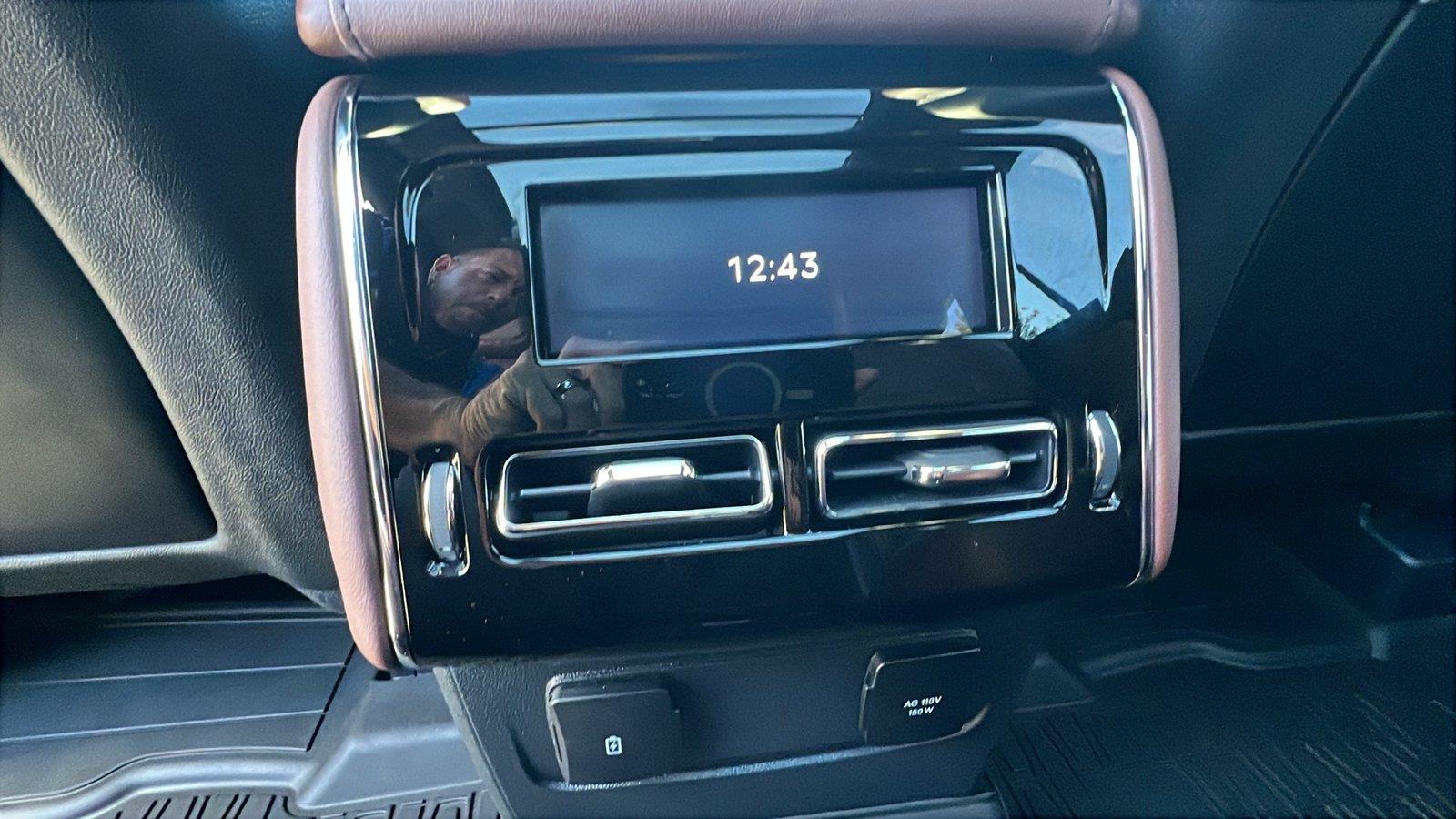 2026 Lincoln Aviator photo 24 of 37
