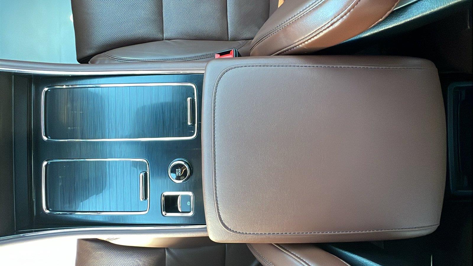 2026 Lincoln Aviator photo 27 of 37