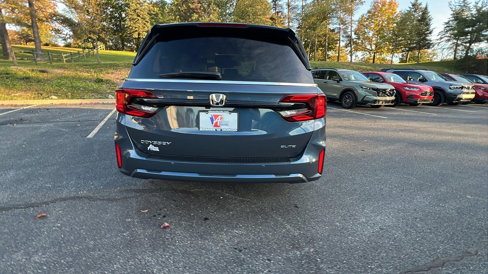 2027 Honda Odyssey photo 5 of 31