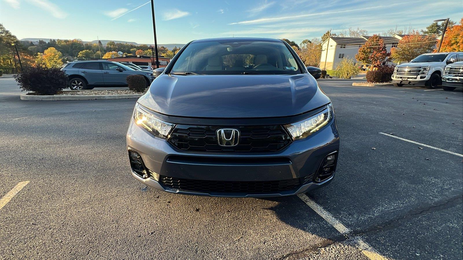2027 Honda Odyssey photo 9 of 31