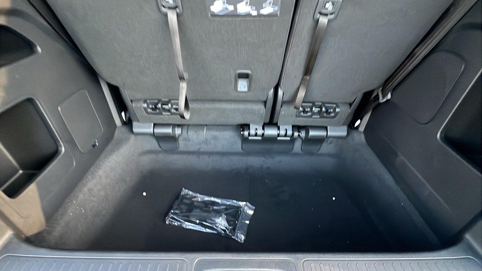 2027 Honda Odyssey photo 15 of 31