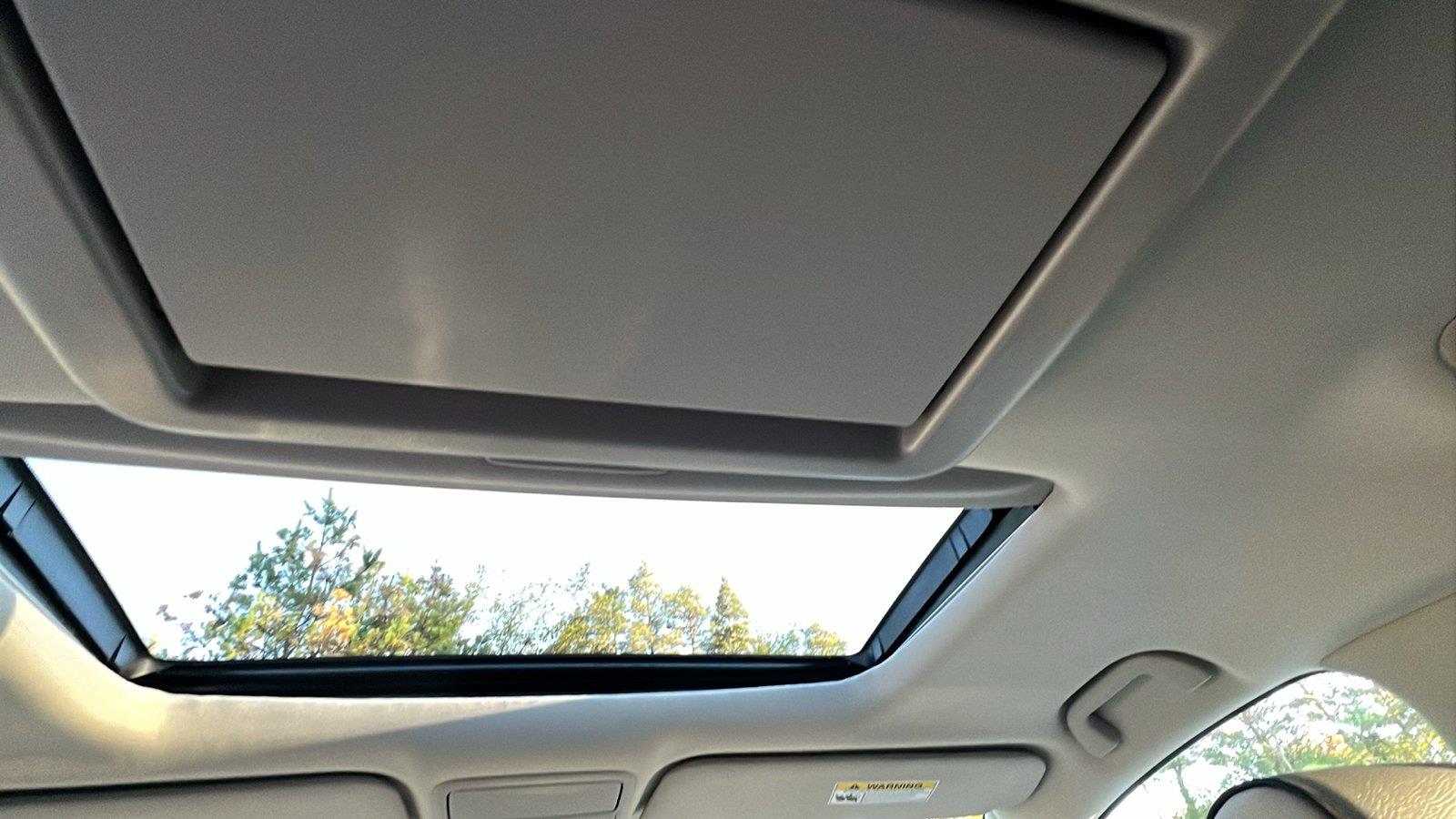 2027 Honda Odyssey photo 17 of 31