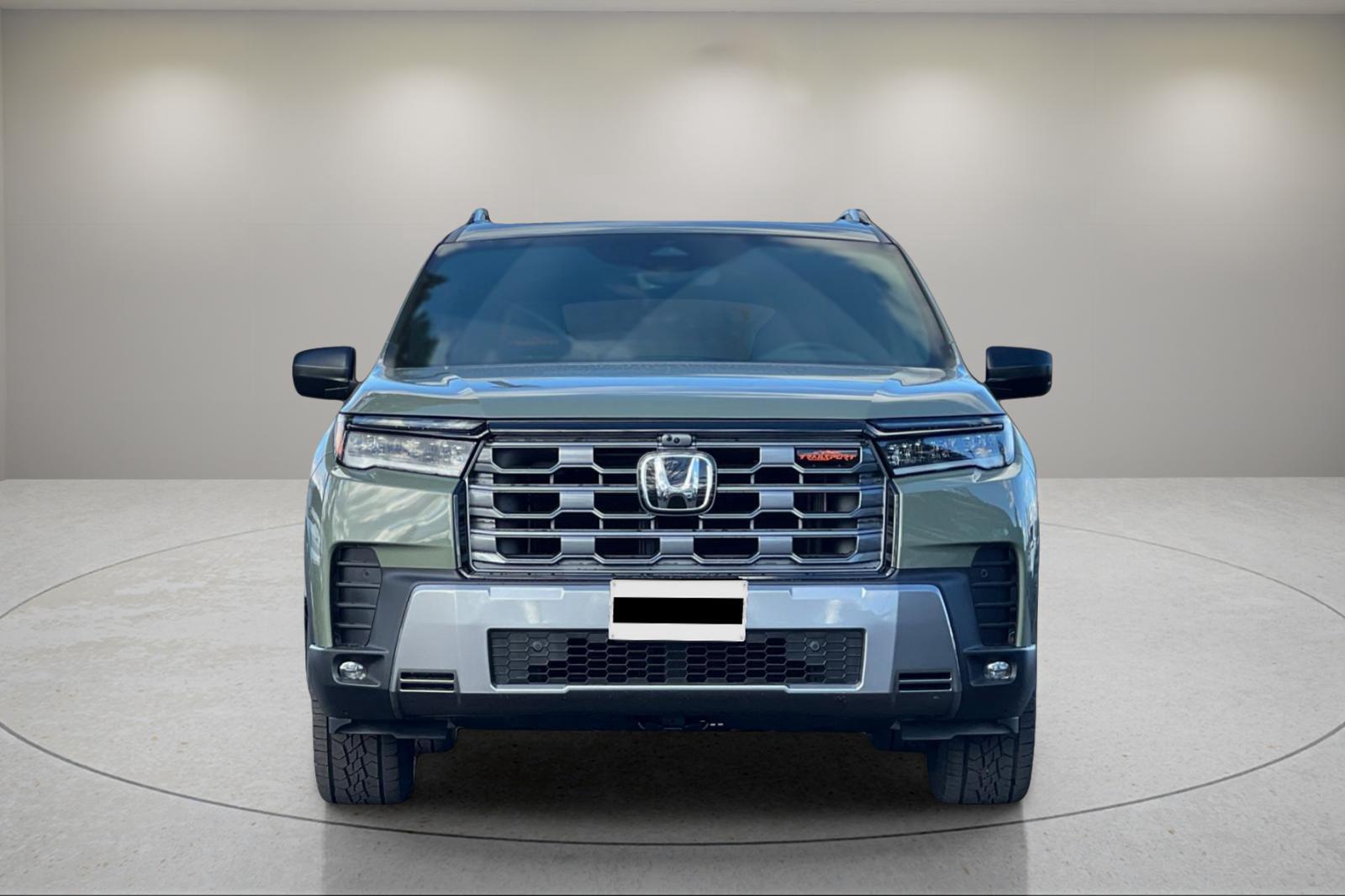 2026 Honda Pilot photo 8 of 25