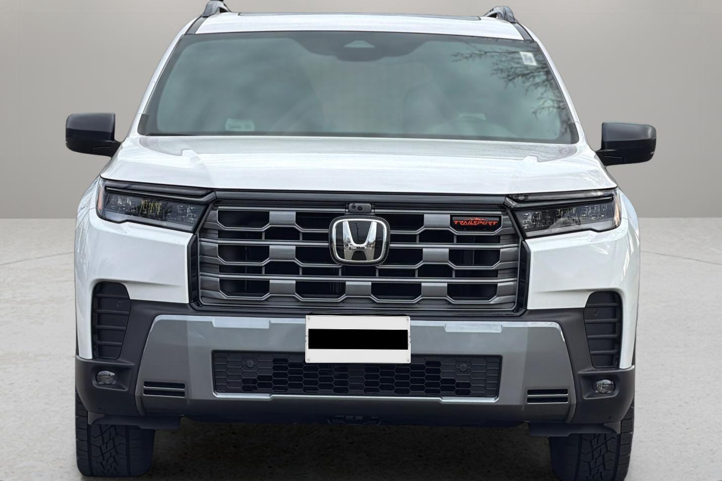2026 Honda Pilot photo 8 of 25