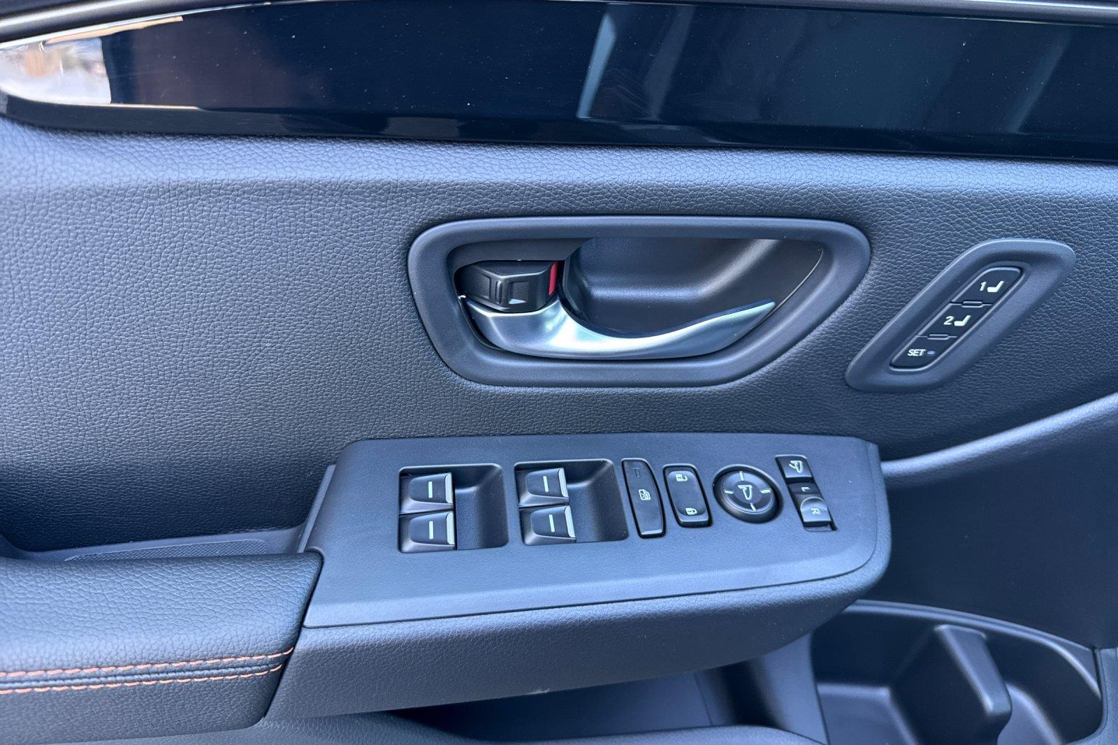 2026 Honda Pilot photo 10 of 25