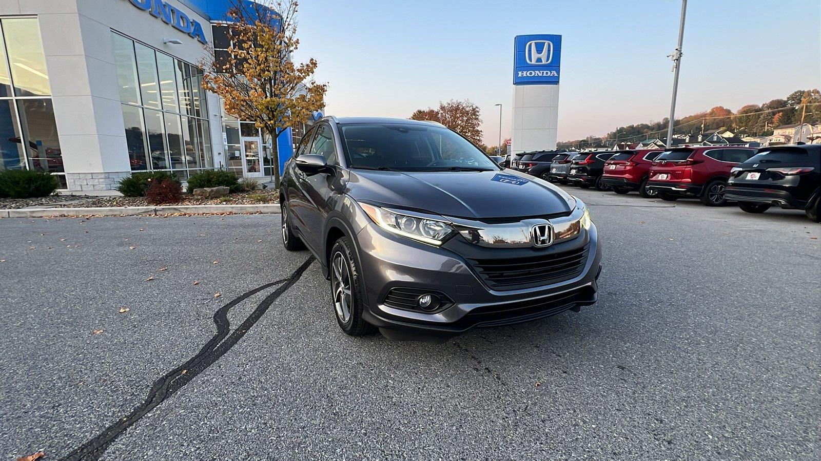 2021 Honda HR-V photo 2 of 31