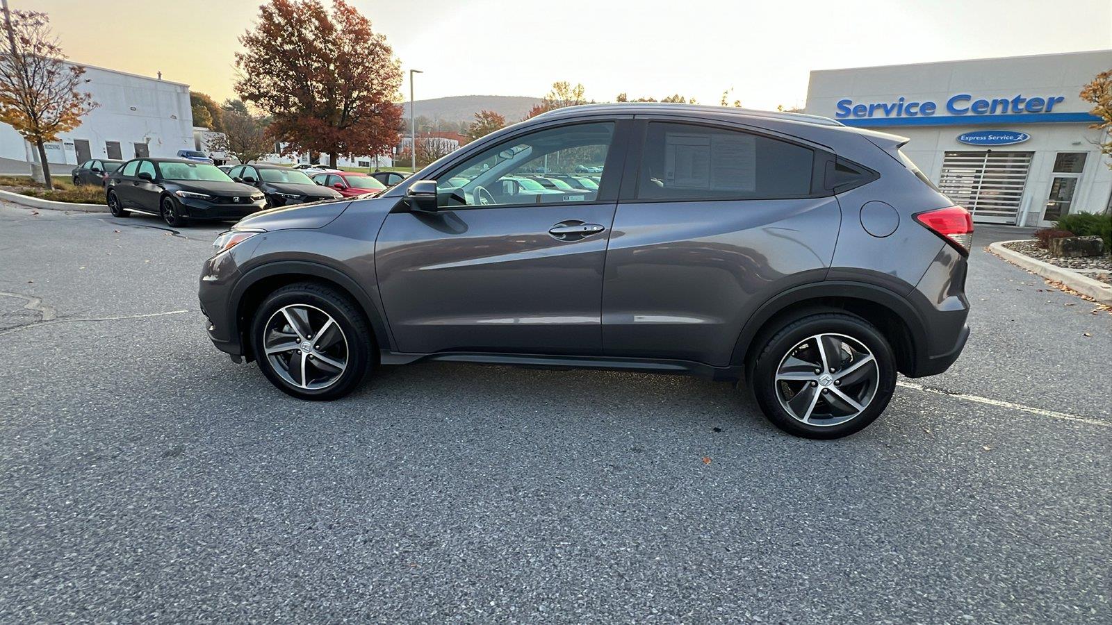 2021 Honda HR-V photo 7 of 31