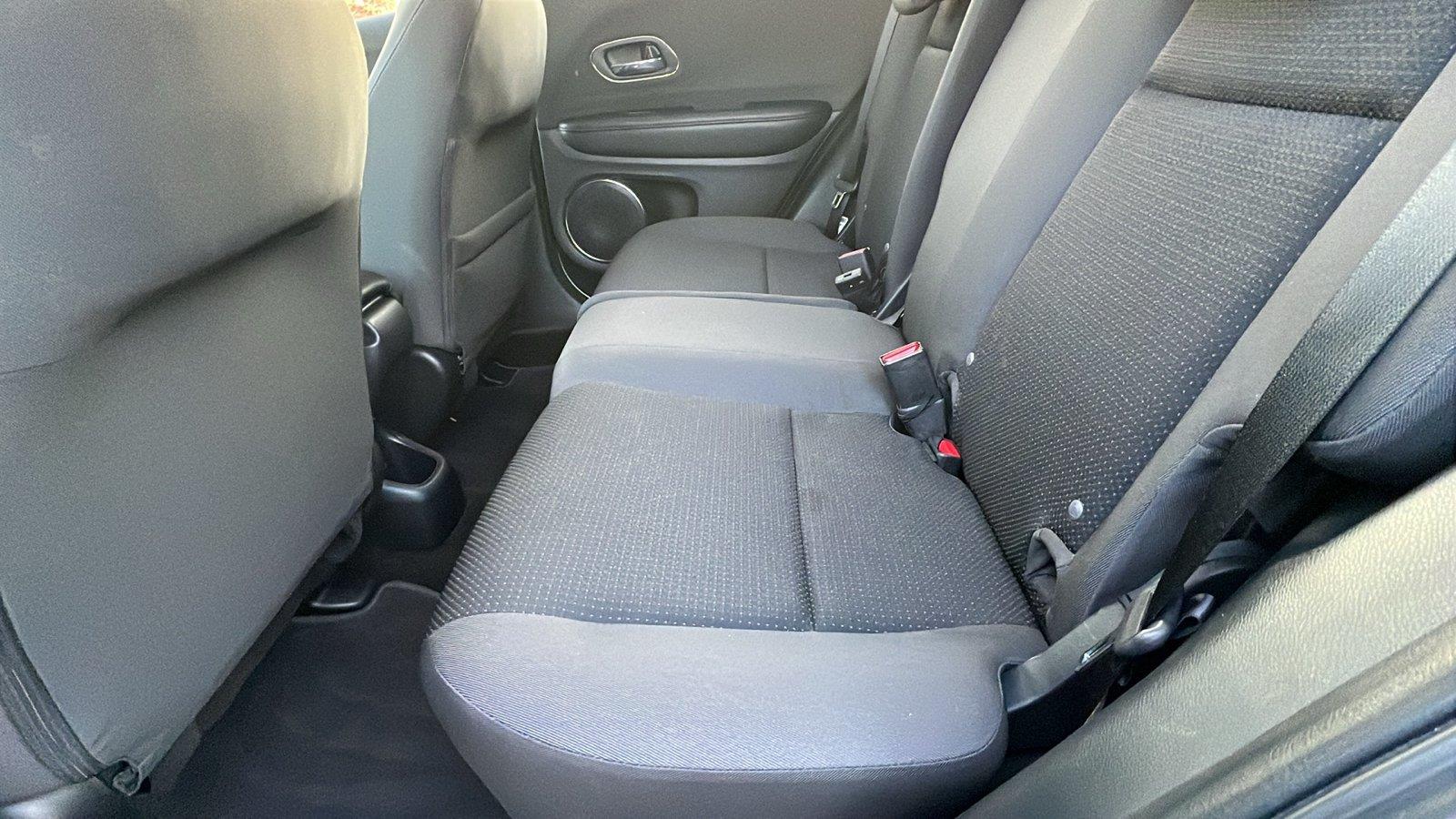 2021 Honda HR-V photo 18 of 31