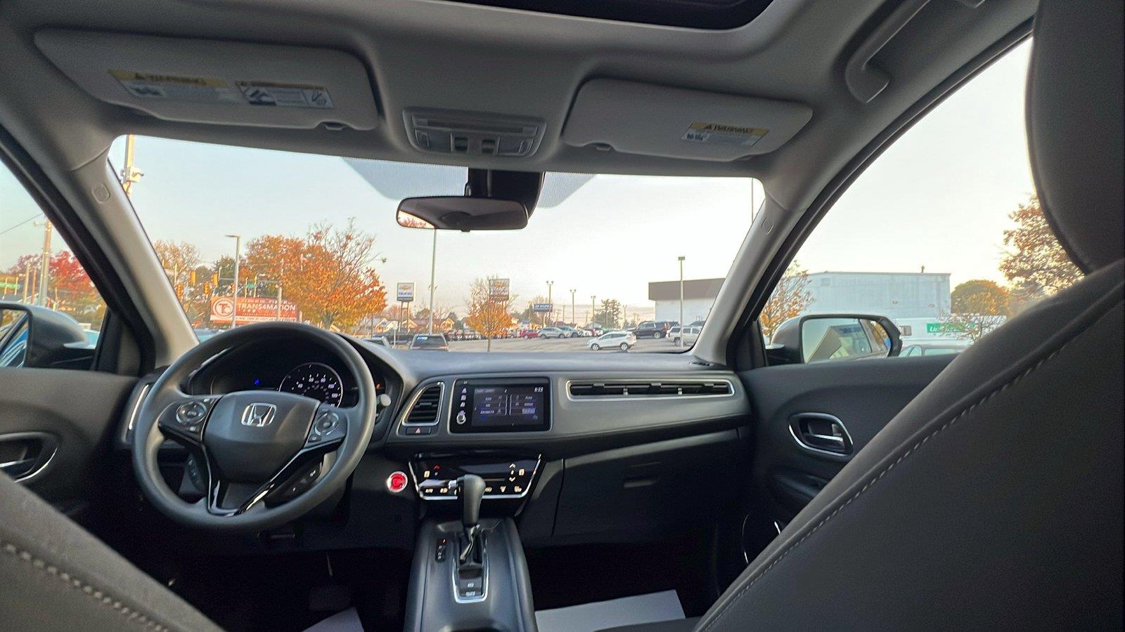 2021 Honda HR-V photo 20 of 31