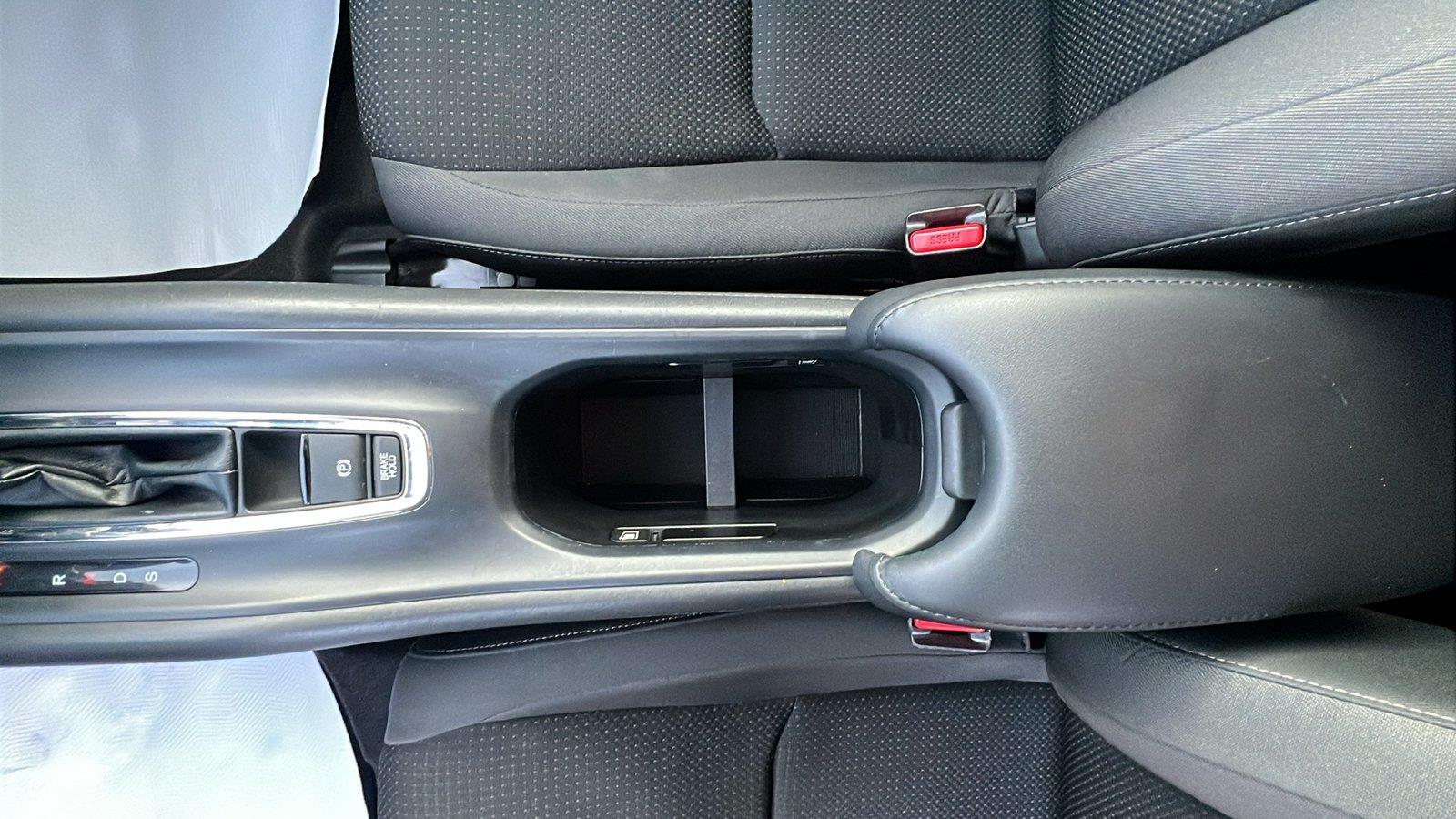 2021 Honda HR-V photo 24 of 31
