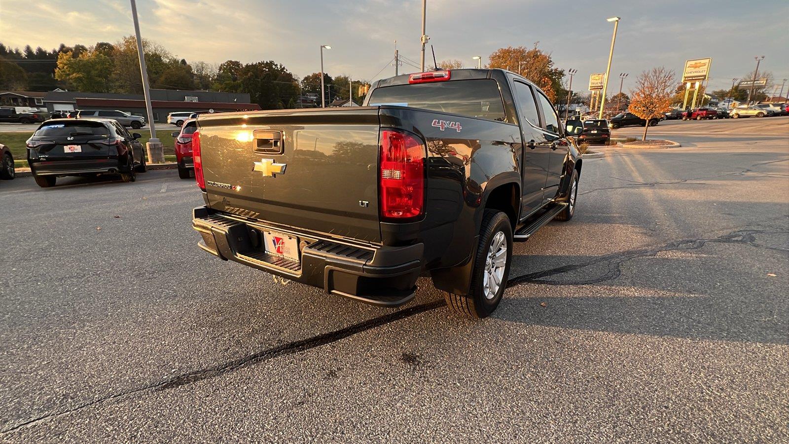 2018 Chevrolet Colorado photo 4 of 31