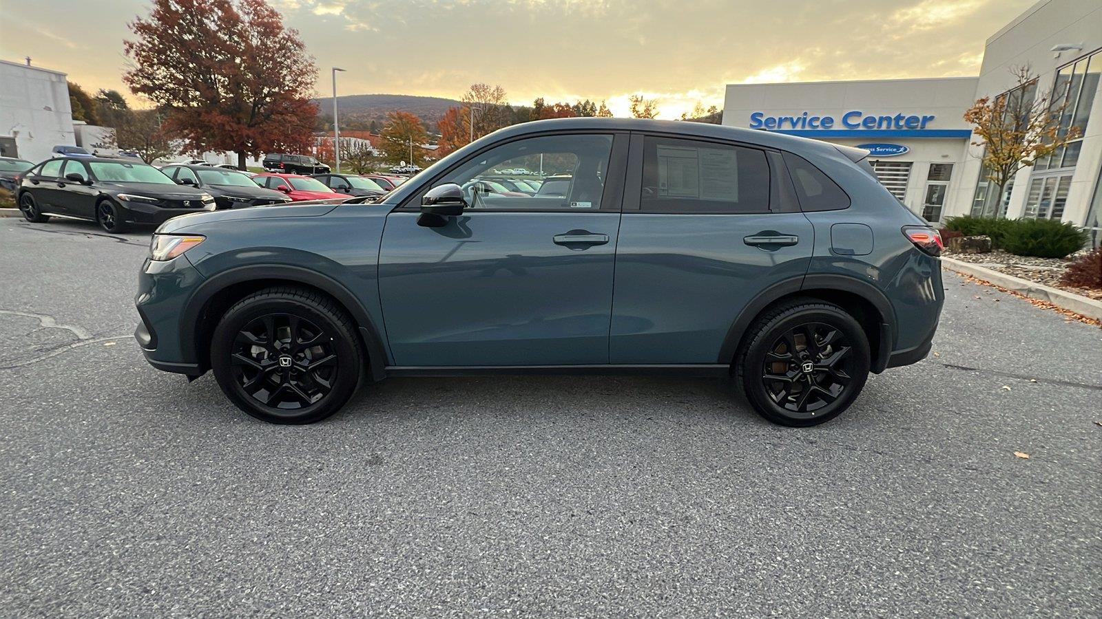 2024 Honda HR-V photo 7 of 29
