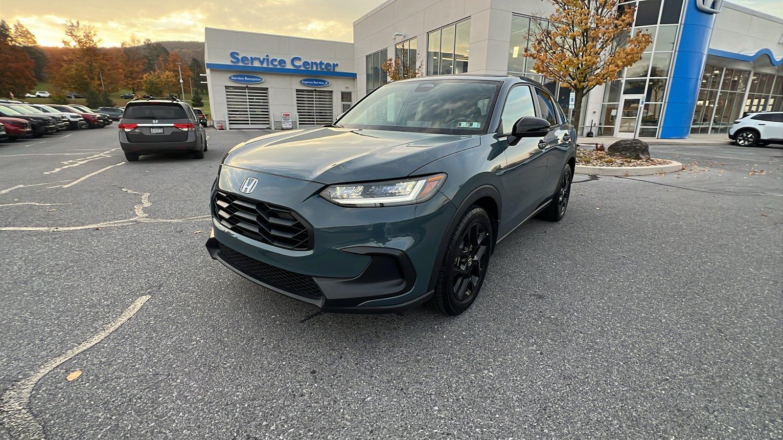 2024 Honda HR-V photo 8 of 29
