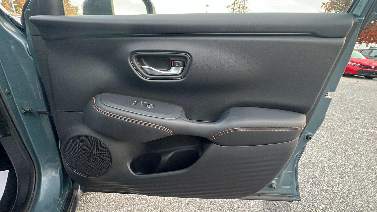 2024 Honda HR-V photo 12 of 29