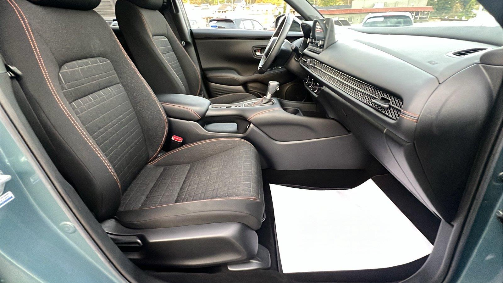 2024 Honda HR-V photo 13 of 29