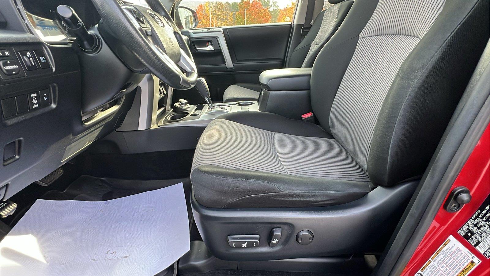 2023 Toyota 4Runner photo 22 of 30