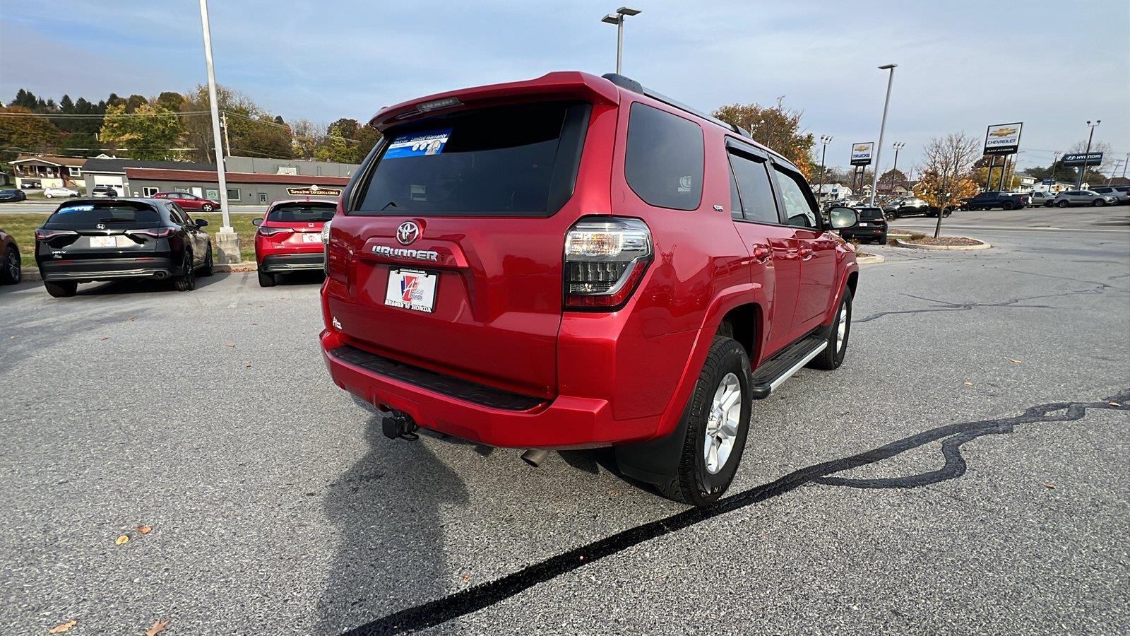 2023 Toyota 4Runner photo 4 of 30