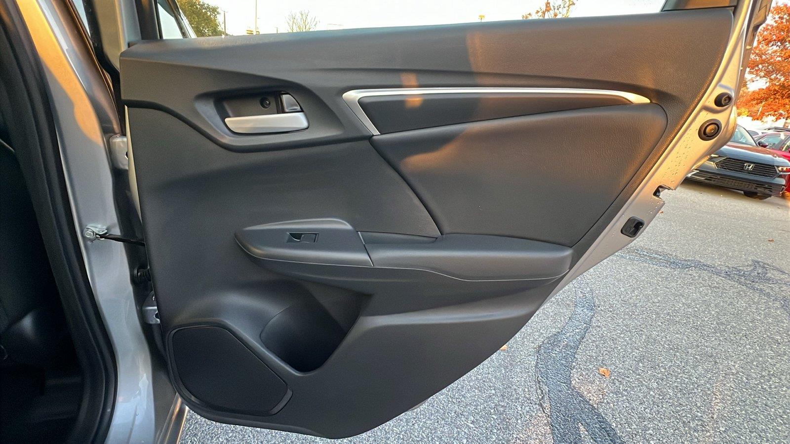 2018 Honda Fit photo 14 of 31