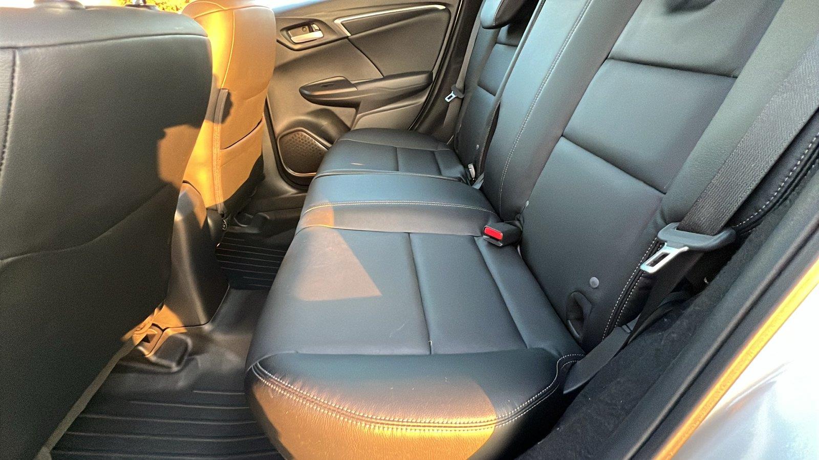 2018 Honda Fit photo 18 of 31