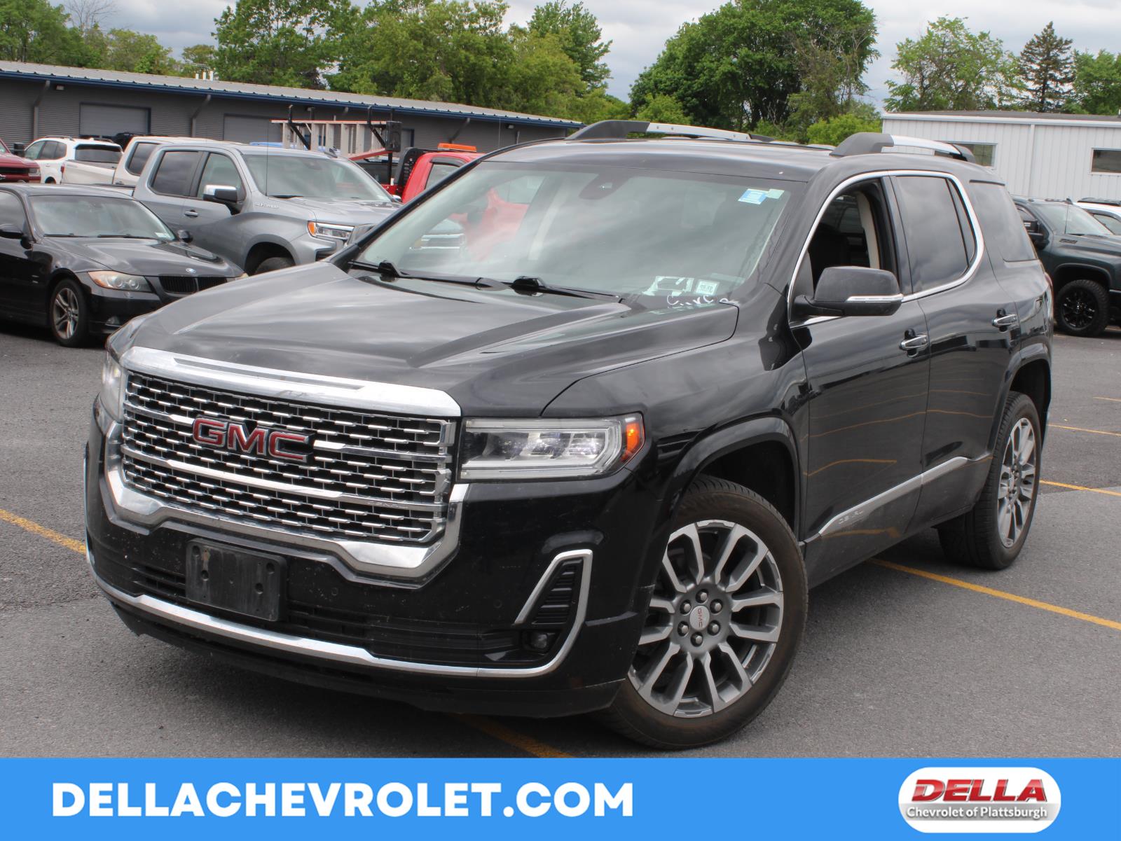  2023 GMC Acadia Denali AWD   