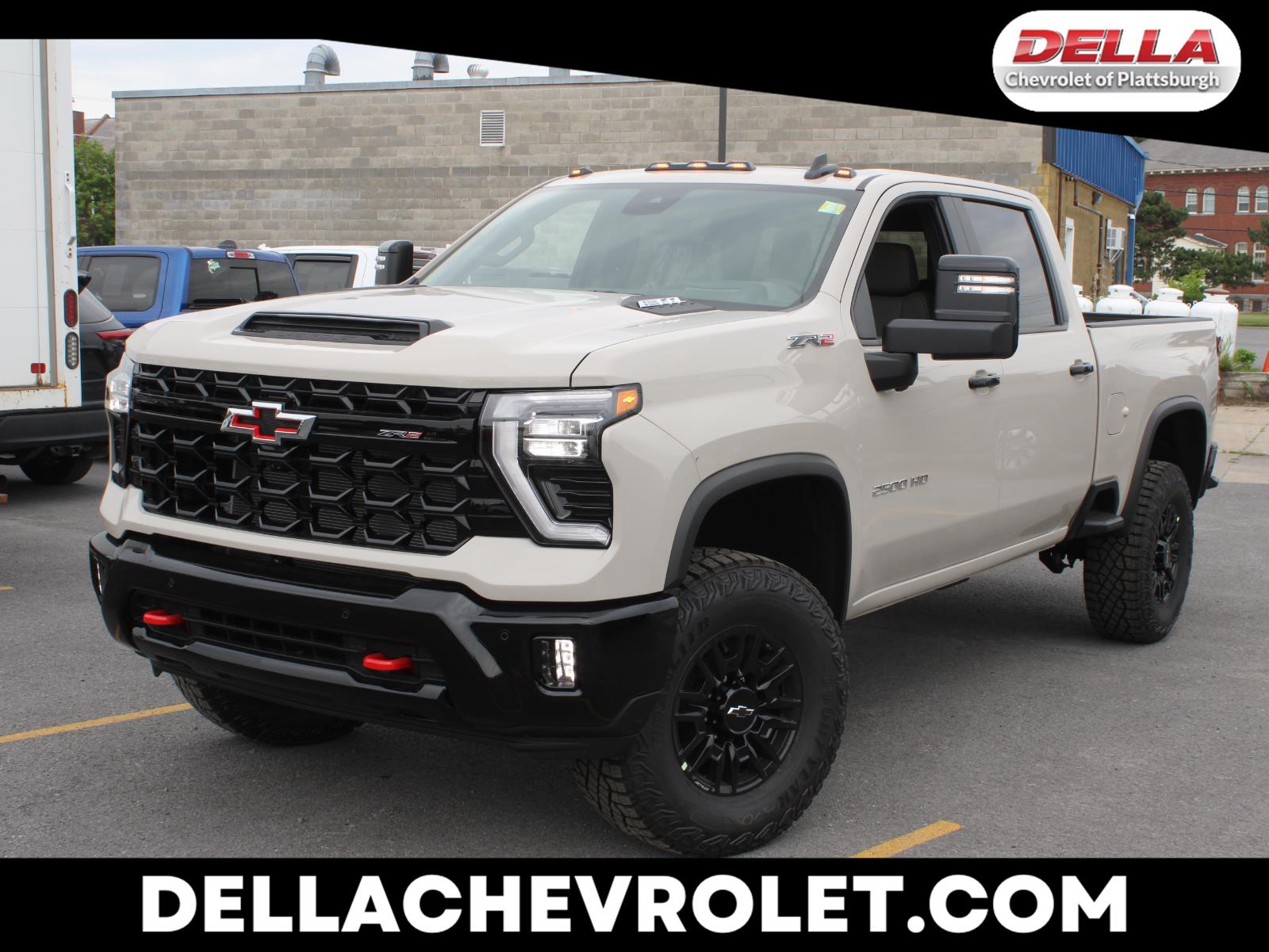 White Sands 2026 Chevrolet Silverado 2500HD Pickup Truck Four-Wheel Drive Automatic