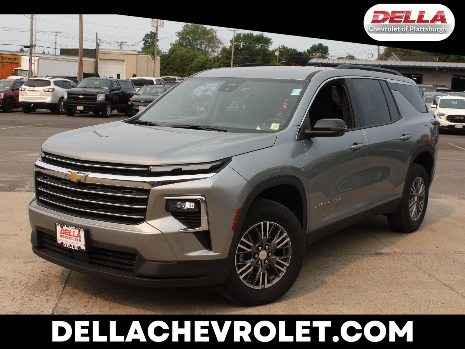 Sterling Gray Metallic 2026 Chevrolet Traverse SUV / Crossover Four-Wheel Drive 8-Speed Automatic