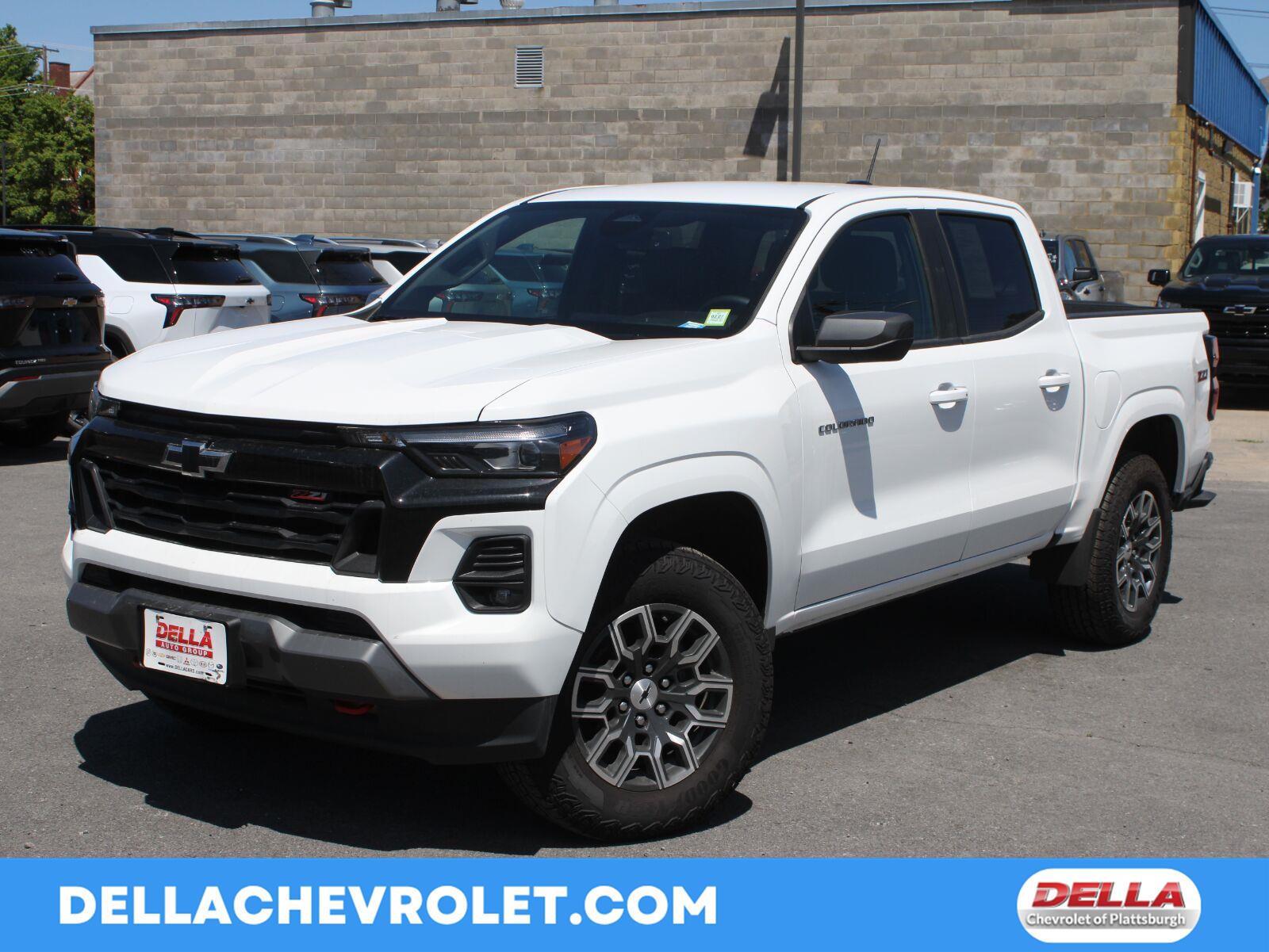 Summit White 2025 Chevrolet Colorado Pickup Truck Four-Wheel Drive 8-Speed Automatic