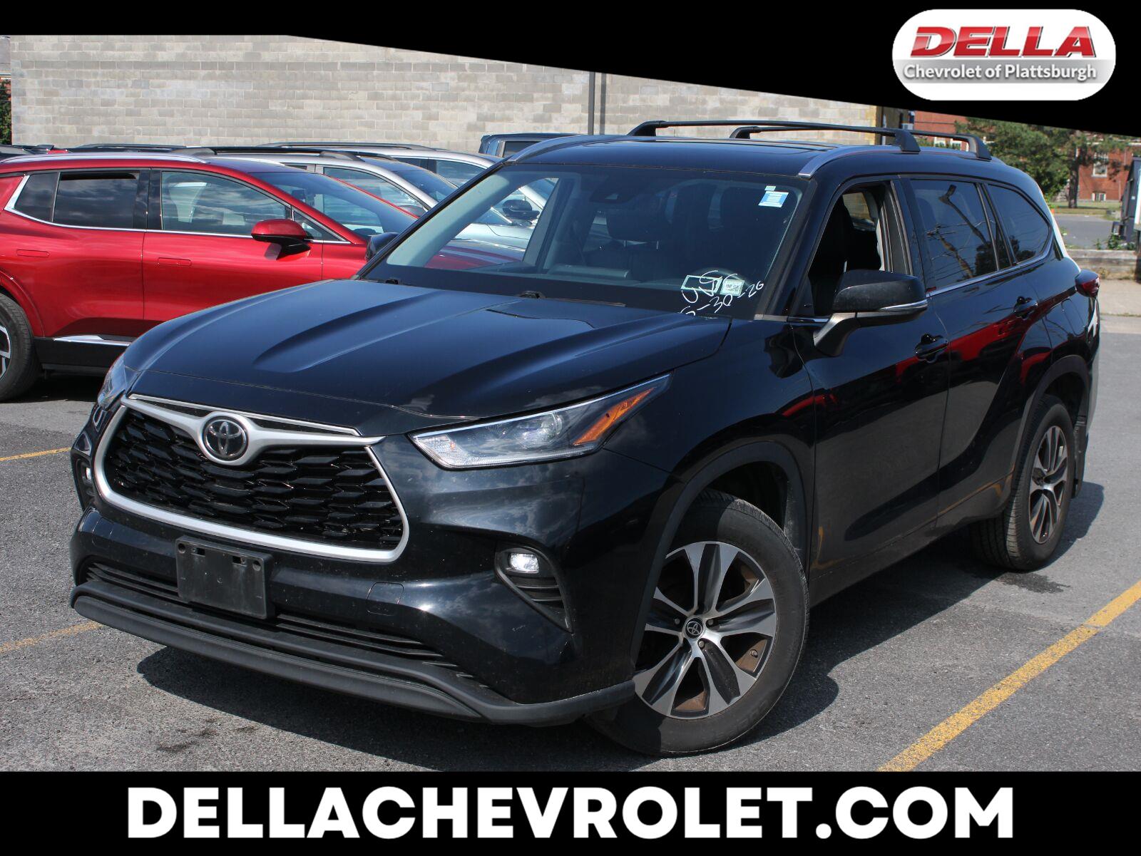 Midnight Black Metallic 2021 Toyota Highlander SUV / Crossover All-Wheel Drive Automatic