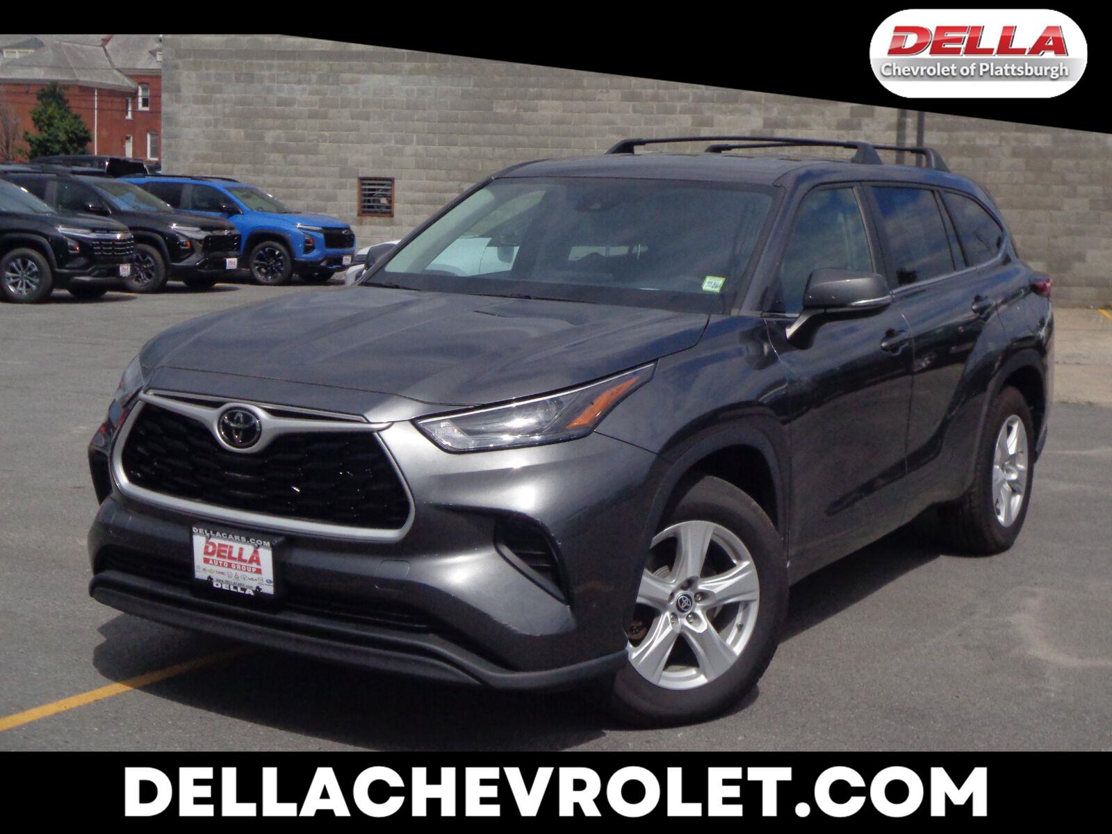 Magnetic Gray Metallic 2023 Toyota Highlander SUV / Crossover Front-Wheel Drive Automatic
