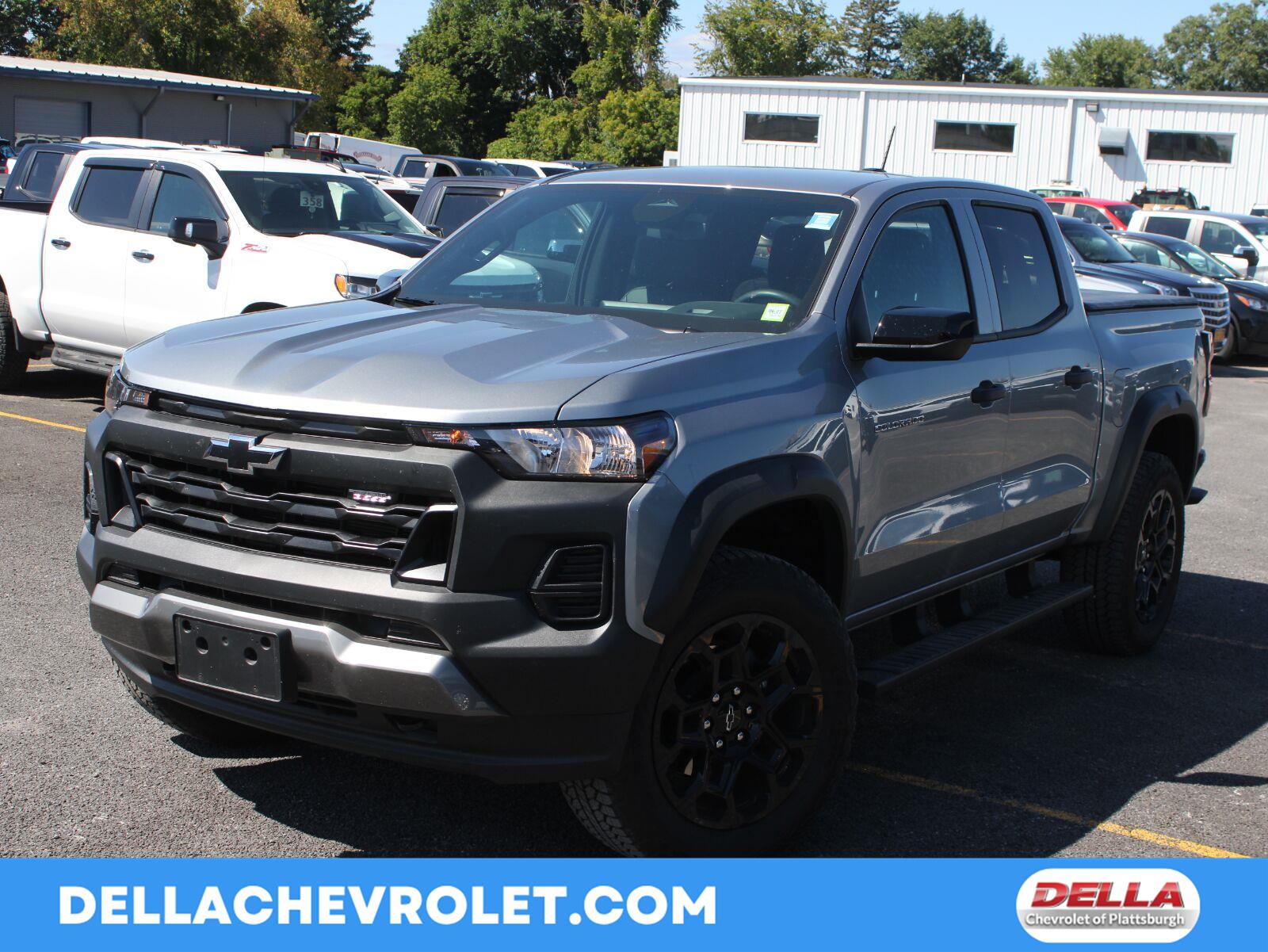 Sterling Gray Metallic 2026 Chevrolet Colorado Pickup Truck Four-Wheel Drive 8-Speed Automatic