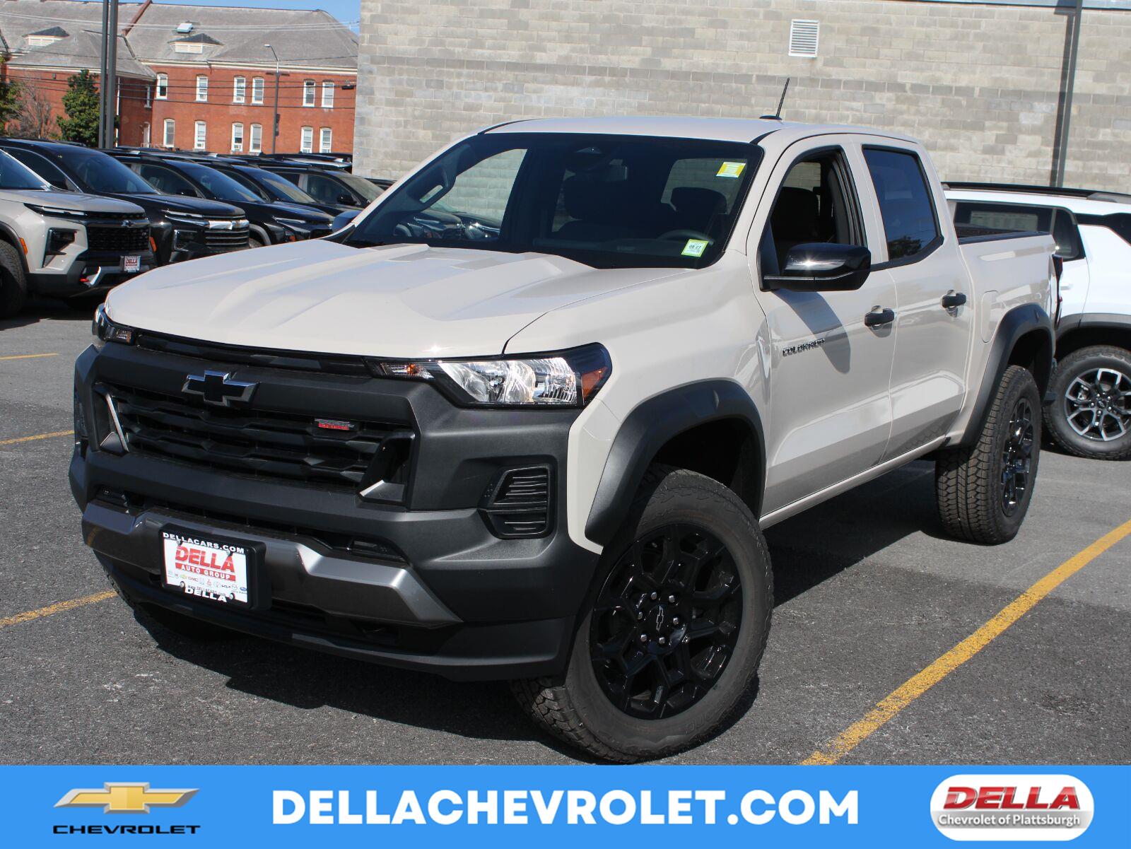 White Sands 2026 Chevrolet Colorado Pickup Truck Four-Wheel Drive 8-Speed Automatic
