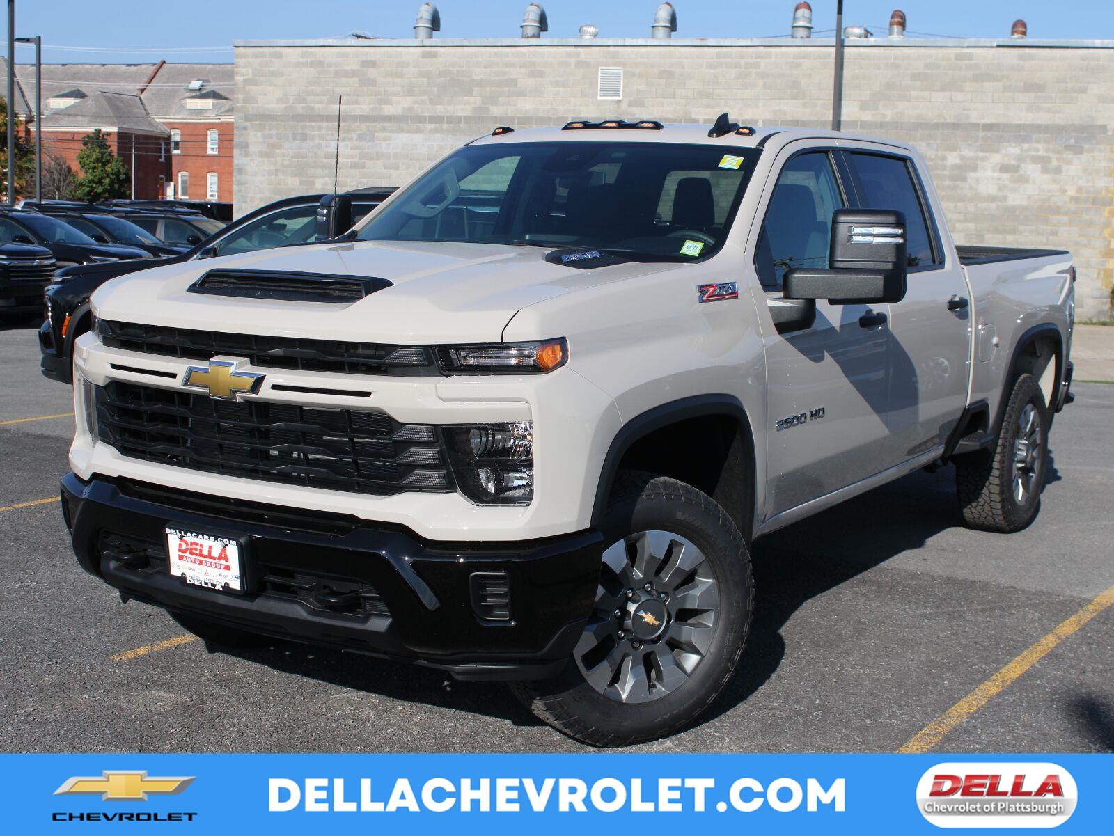 White Sands 2026 Chevrolet Silverado 2500HD Pickup Truck Four-Wheel Drive Automatic