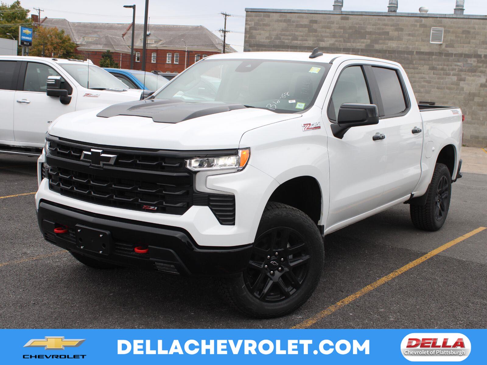 Summit White 2026 Chevrolet Silverado 1500 Pickup Truck Four-Wheel Drive Automatic