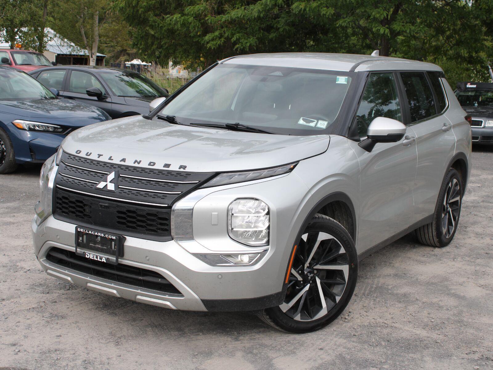  2022 Mitsubishi Outlander SE S-AWC   