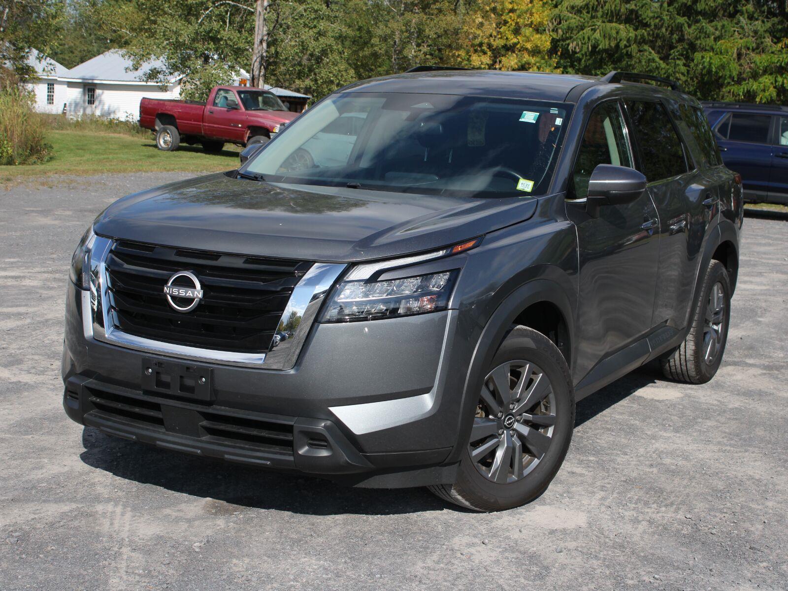 Gray (Gun Metallic) 2025 Nissan Pathfinder SUV / Crossover All-Wheel Drive Manual