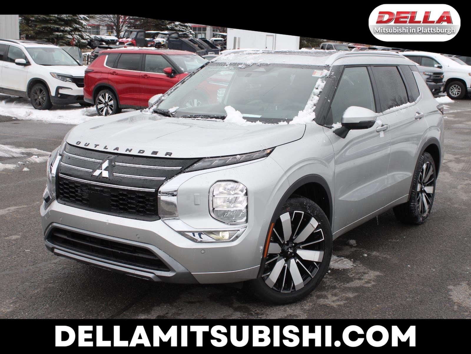 Alloy Silver Metallic 2026 Mitsubishi Outlander SUV / Crossover Front-Wheel Drive Continuously Variable Transmission