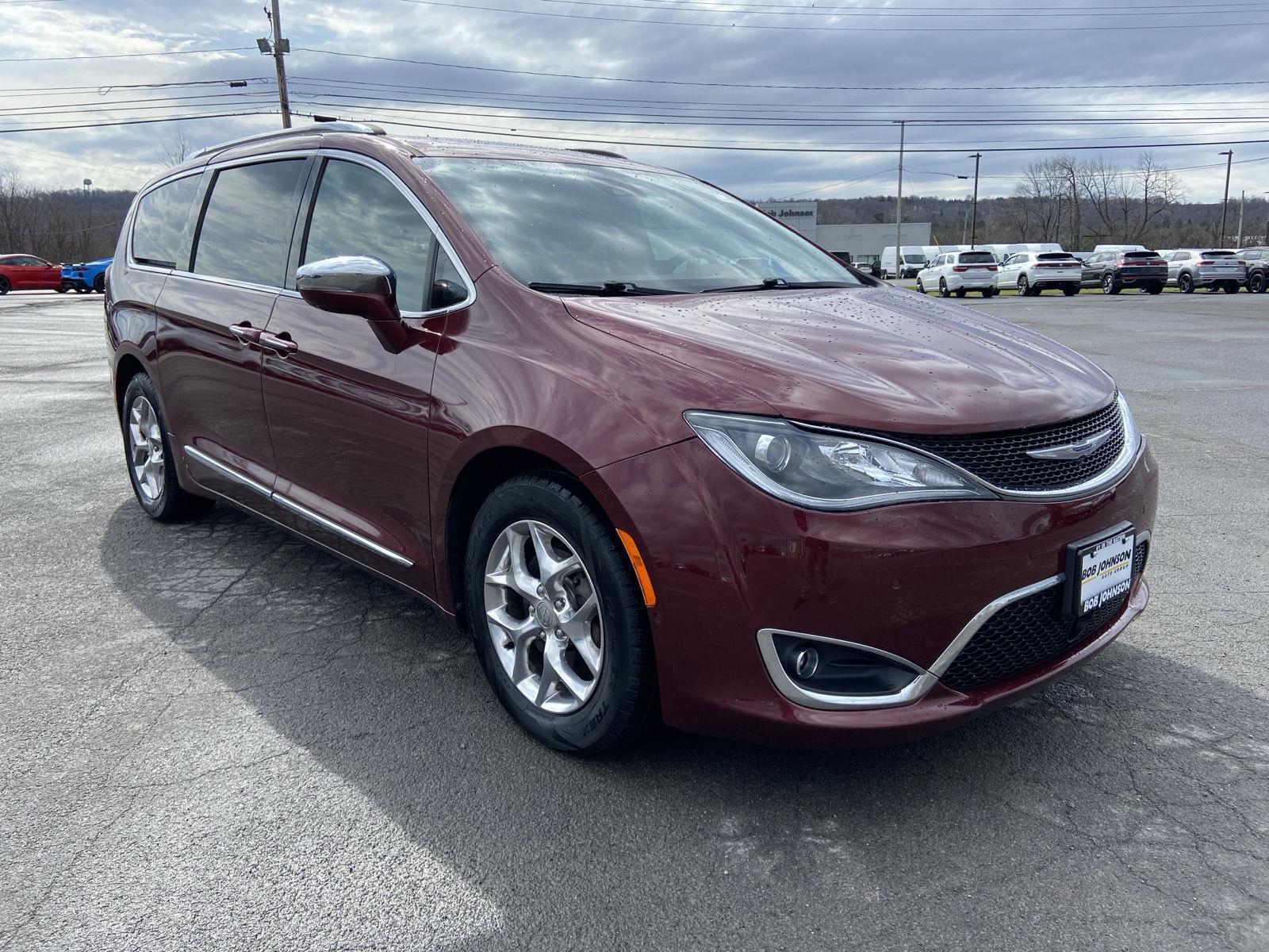 Velvet Red Pearlcoat 2019 Chrysler Pacifica Limited FWD Minivan Front-Wheel Drive 9-Speed Automatic