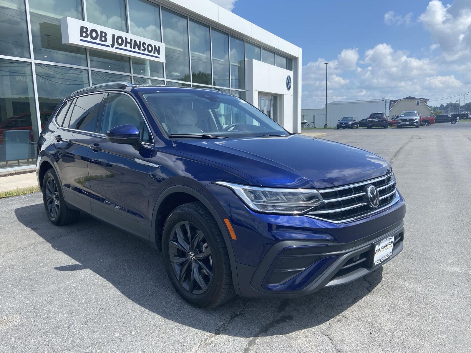 Atlantic Blue Metallic 2024 Volkswagen Tiguan SUV / Crossover Front-Wheel Drive Automatic
