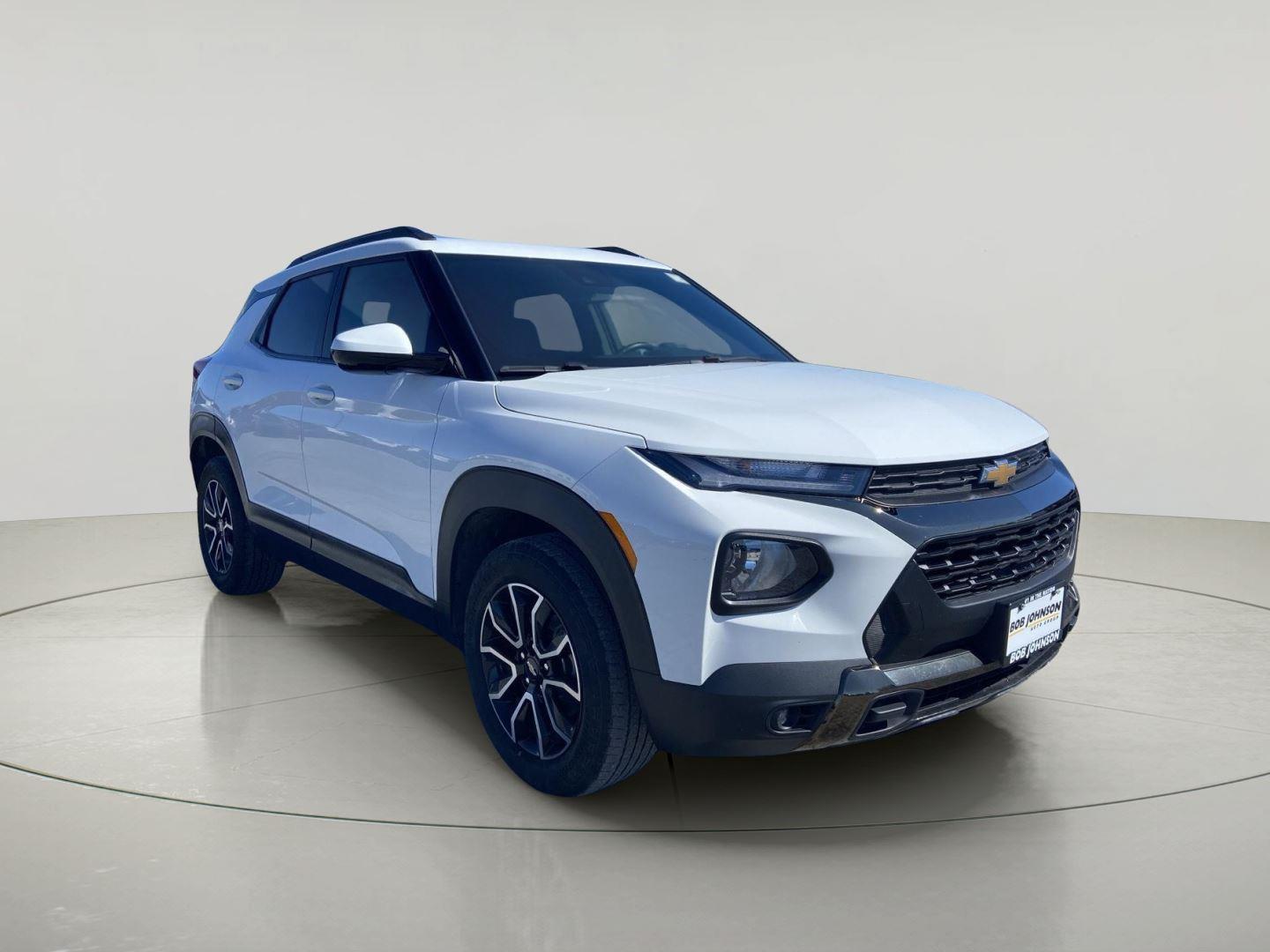 Summit White 2023 Chevrolet Trailblazer ACTIV AWD SUV / Crossover Four-Wheel Drive 9-Speed Automatic