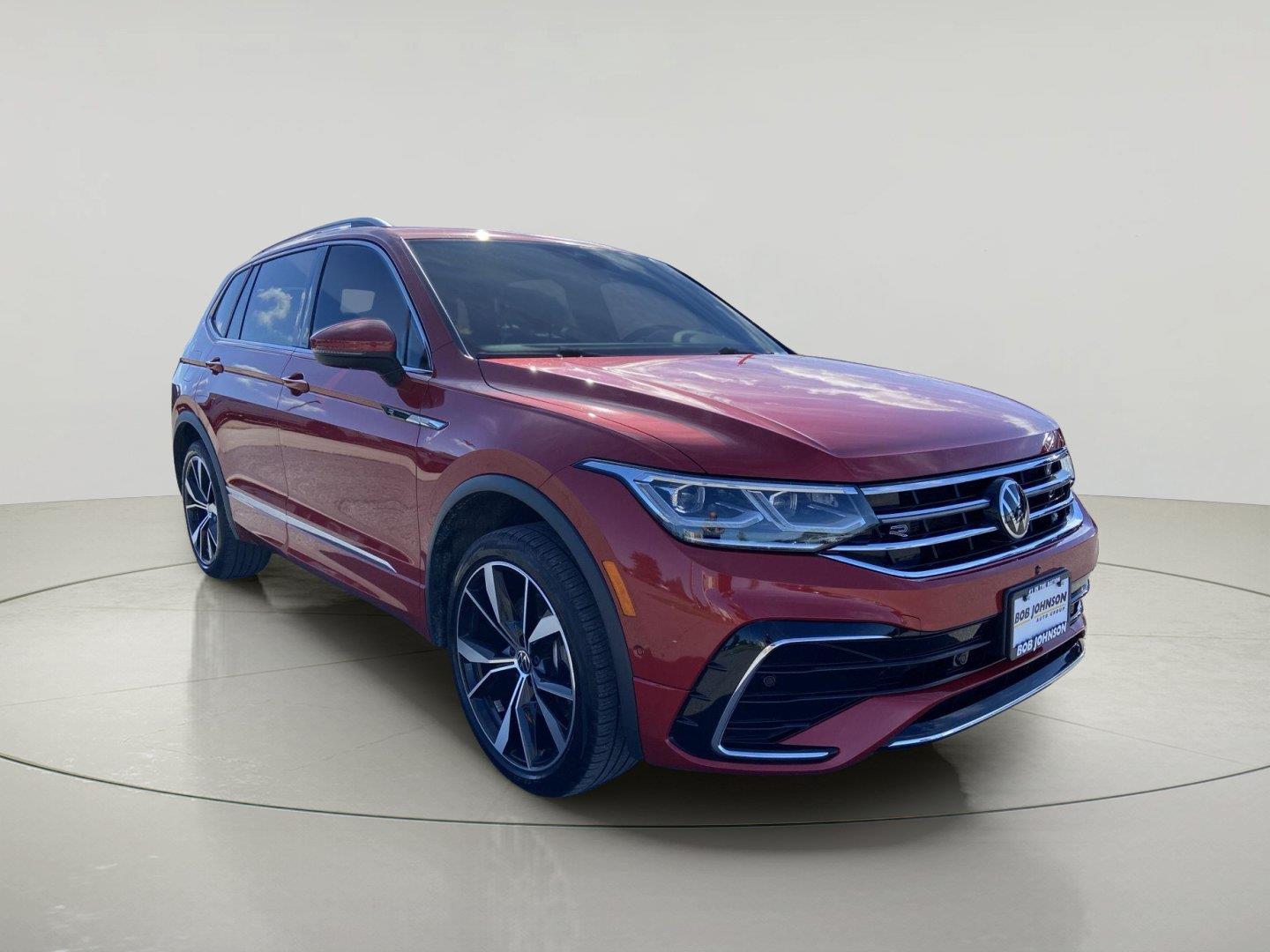 Kings Red Metallic 2024 Volkswagen Tiguan SUV / Crossover All-Wheel Drive Automatic