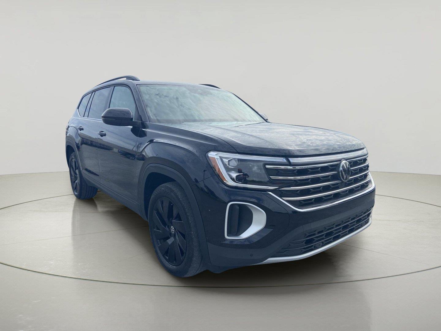 Deep Black Pearl 2024 Volkswagen Atlas SUV / Crossover All-Wheel Drive Automatic