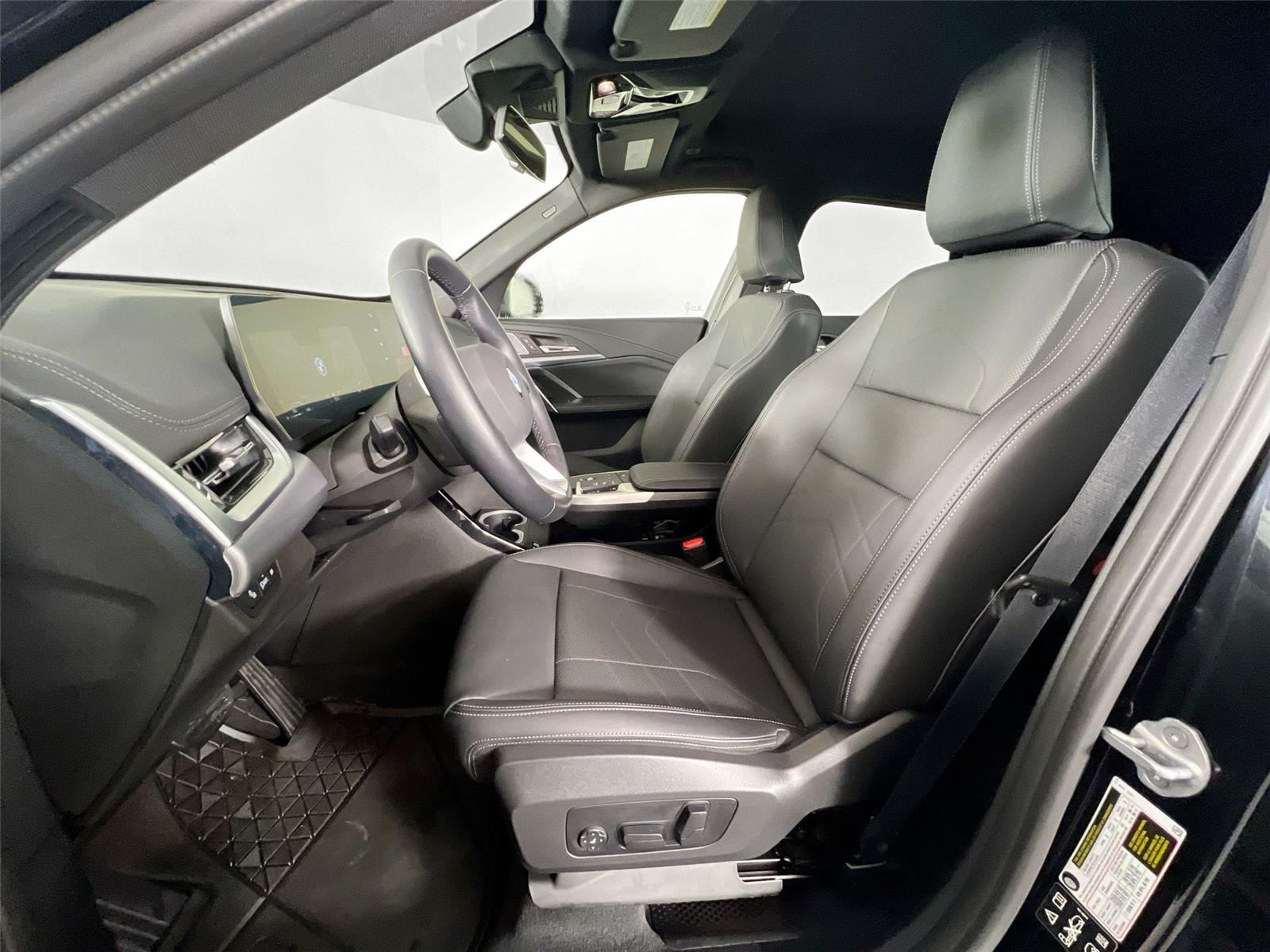 2025 BMW X1 28i - Photo 20