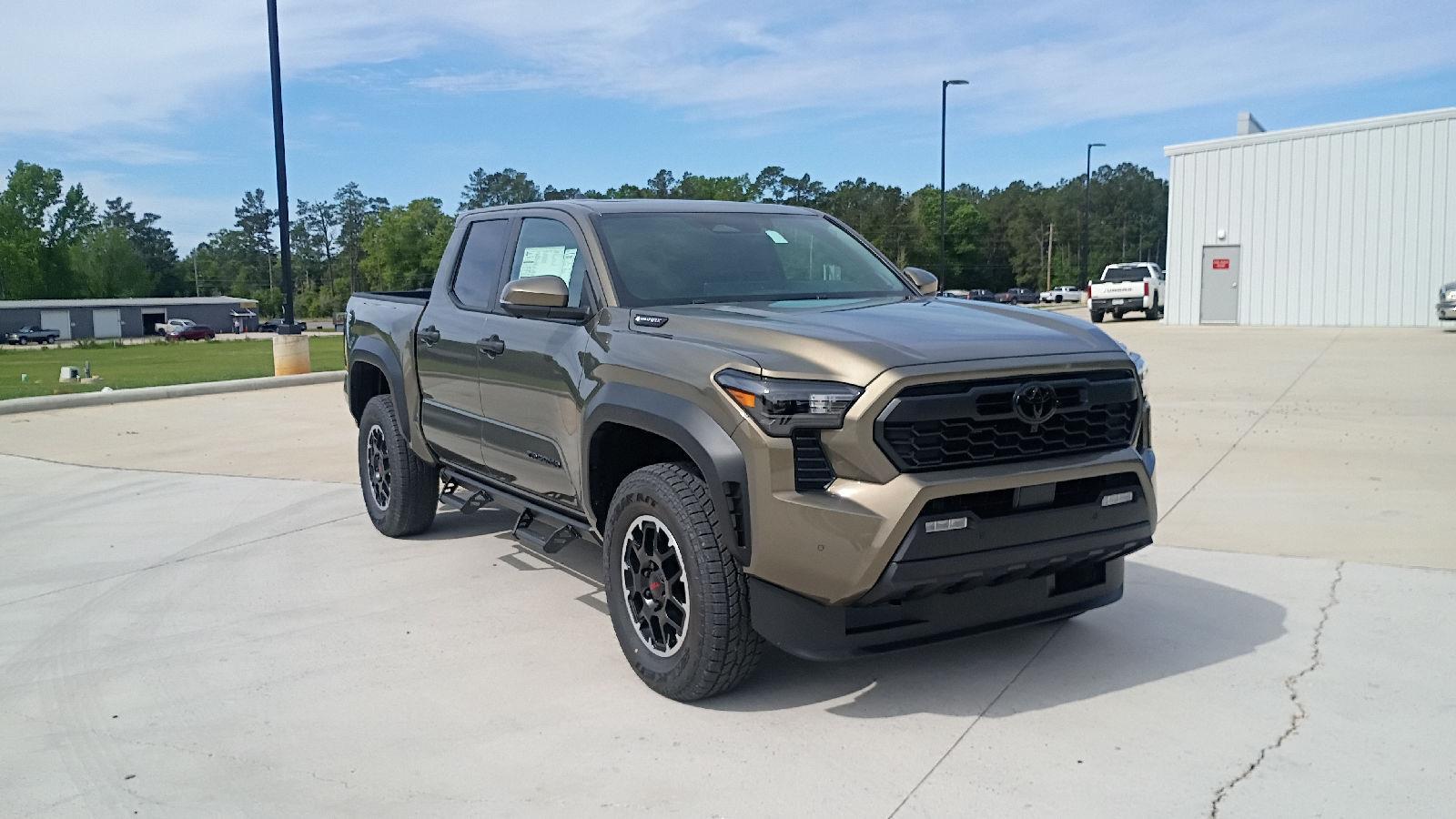 Bronze Oxide 2026 Toyota Tacoma TRD Off-Road Double Cab 4WD Pickup Truck Four-Wheel Drive 8-Speed Automatic