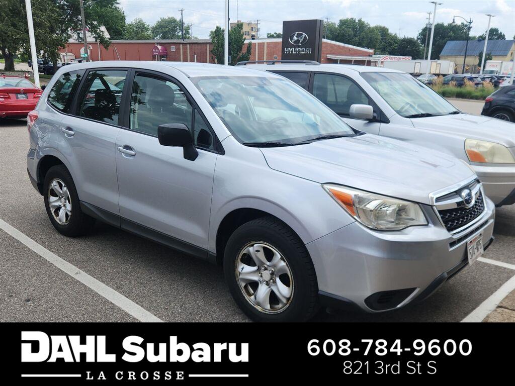  2014 Subaru Forester 2.5i   