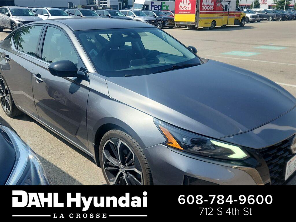  2023 Nissan Altima 2.5 SR FWD   