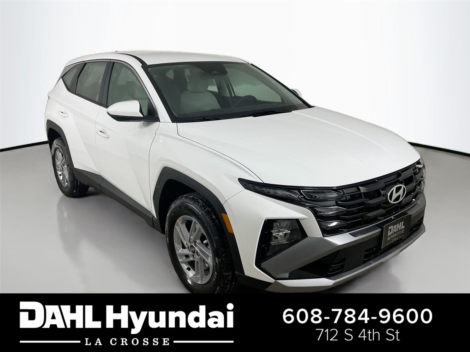 Serenity White Pearl 2026 Hyundai Tucson SE AWD SUV / Crossover All-Wheel Drive Automatic