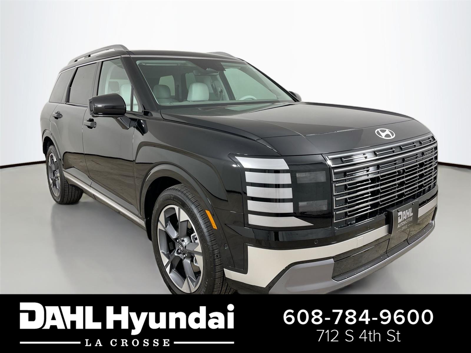 Abyss Black Pearl 2026 Hyundai Palisade SUV / Crossover All-Wheel Drive Automatic