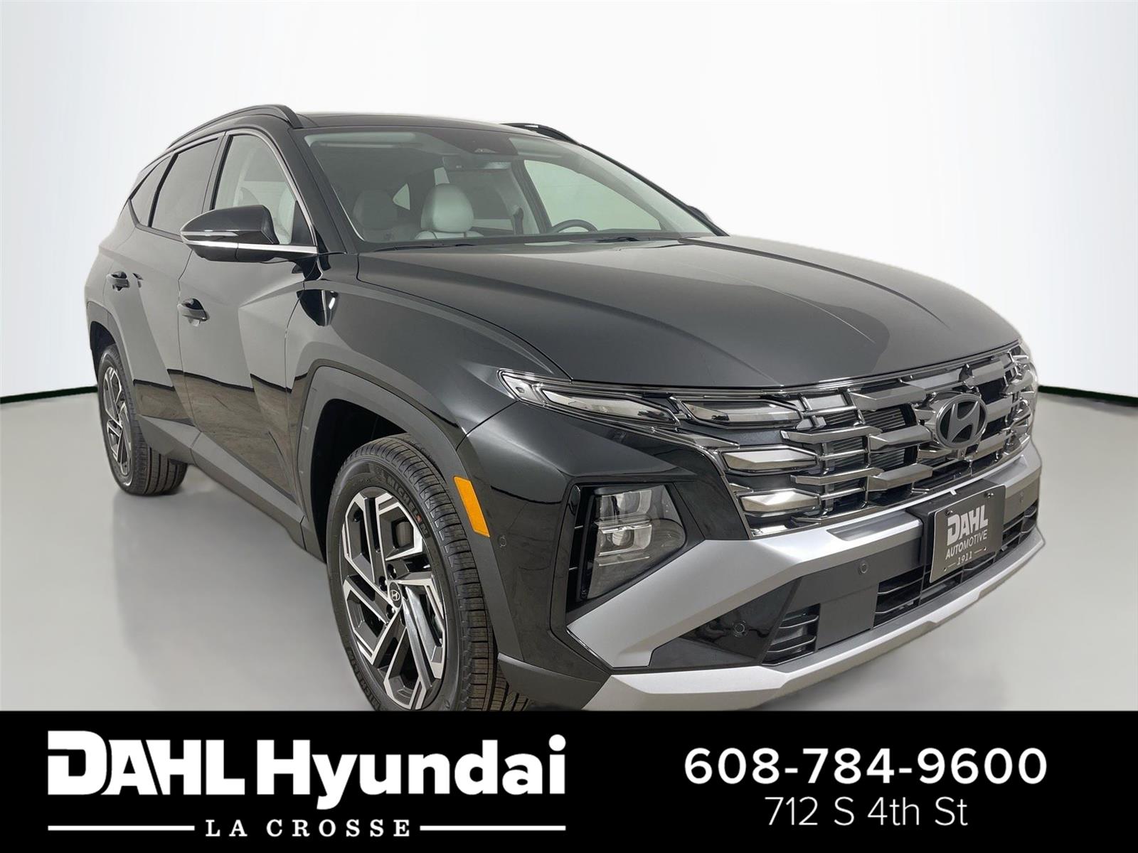 Phantom Black 2026 Hyundai Tucson Limited AWD SUV / Crossover All-Wheel Drive Automatic