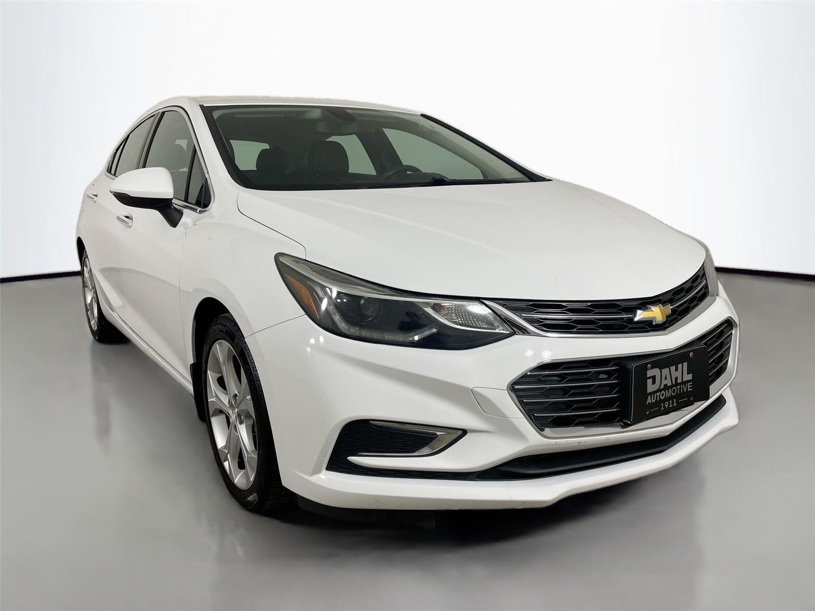  2017 Chevrolet Cruze Premier Hatchback FWD   